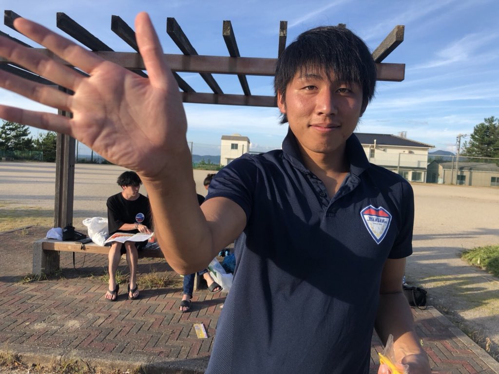 122013Toshi's tweet photo. 🍺⚽️🏖🎇🐝 https://t.co/ptDEJcknRn