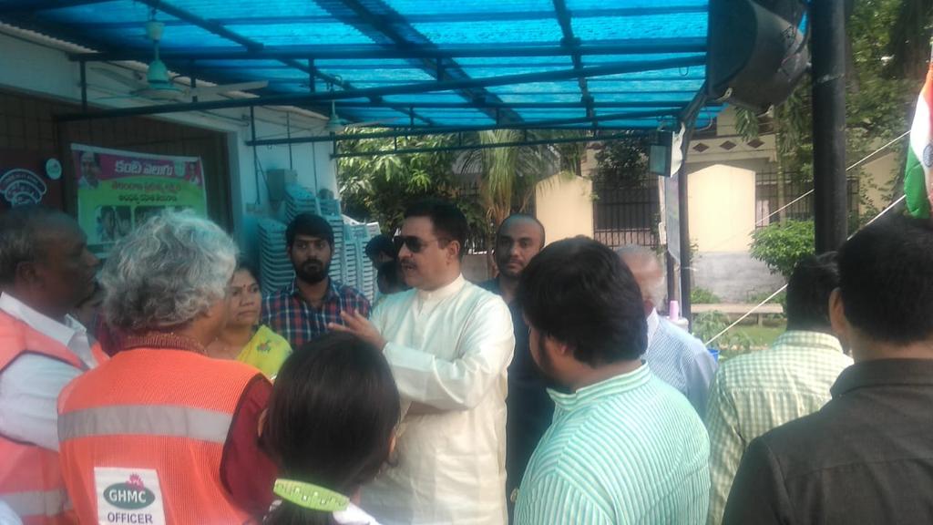 DC_Malakpet's tweet photo. Hon'ble MLA, MALAKPET ,SRI. AHMED BALALA has inaugurated KANTIVELUGU CENTRES at Saidabad, Chawni, Akberbagh, Old Malakpet, Azampura.DC.6(MALAKPET https://t.co/wnyIqI3k4y