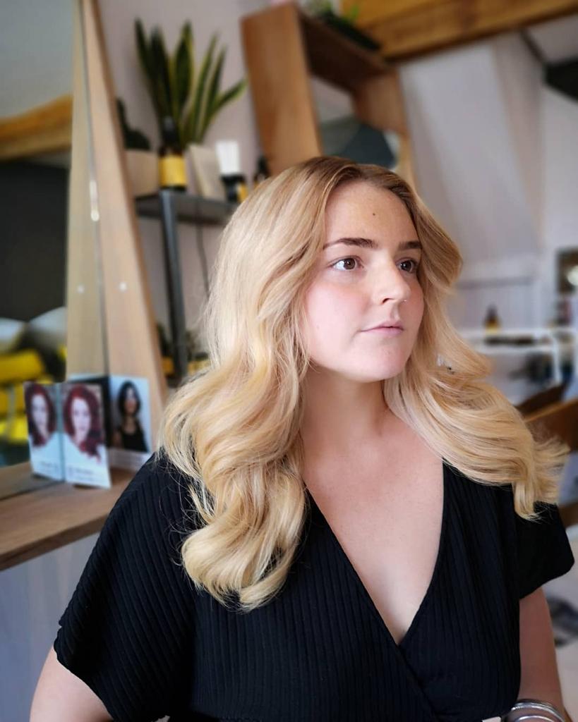 The summer is NOT over! We're refusing to admit it!.. Come get your beachy, wavy goodness at #leebrownhair 👌