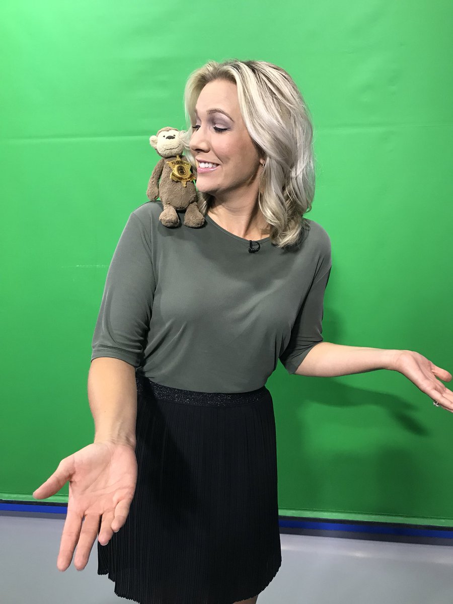 Courtney_YYC's tweet photo. WANTED: Georges owner! Calgarian @darrenhailes found him in Sunnyside a couple days ago. He has since gone rock climbing, bike riding, luge, and hung out with @CstShaw from @CalgaryPolice! Today’s he’s hanging on @CTVMorningYYC! RT to help us find his owner!!#georgeinyyc #yyc https://t.co/CC1n8wzSlL
