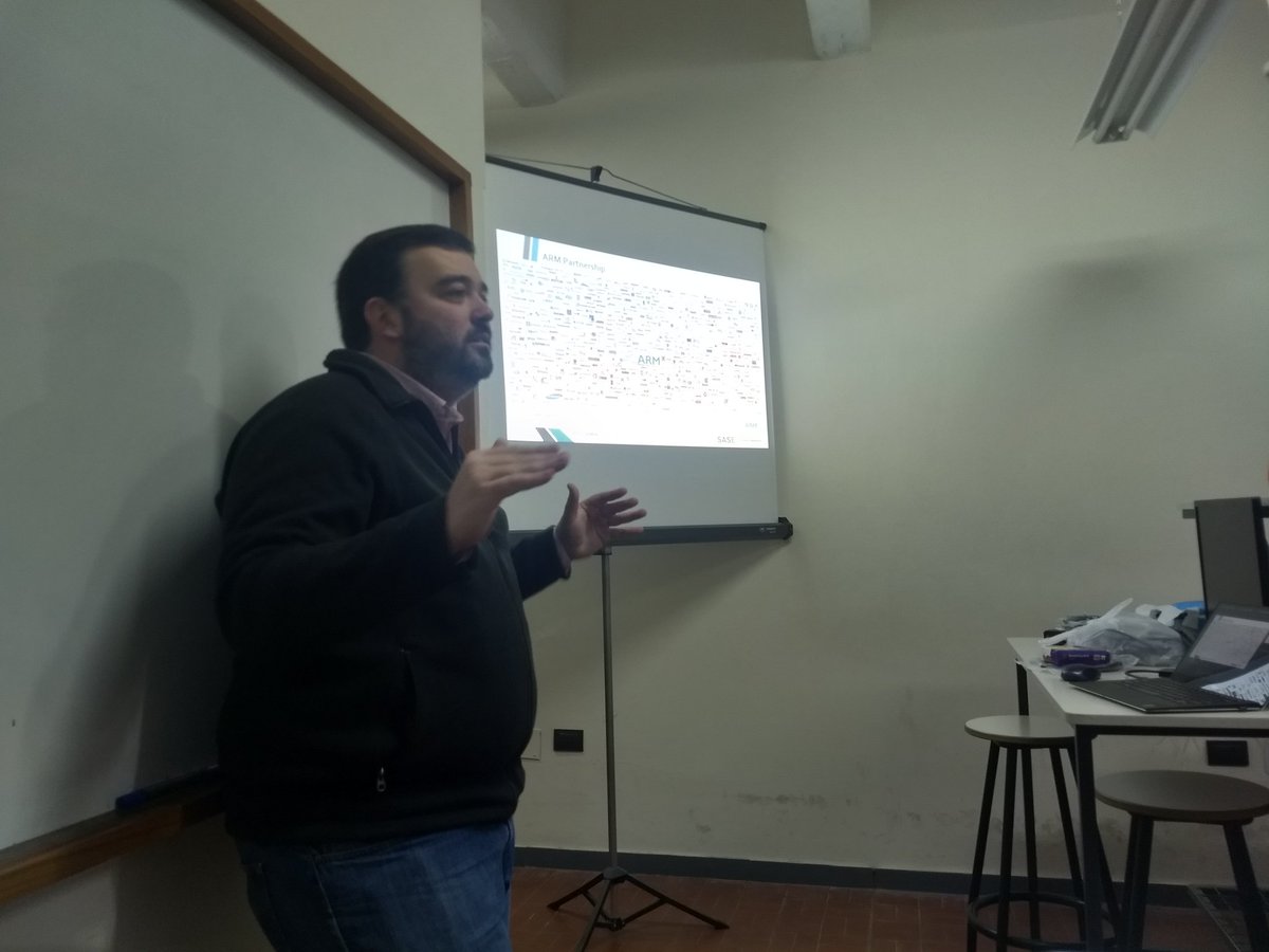 nwolovick's tweet photo. Workshop "HPC en ARM64 usando Raspberry Pi 3"
#HPC #ARM #aarch64 @Raspberry_Pi #SASE18 #UTNFRC https://t.co/uqizim1wos
