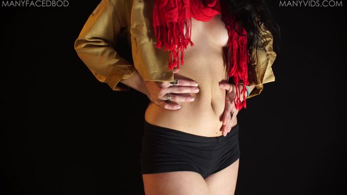 Mikasa's Topless Belly Button Play by Manyfacedbod https://t.co/otKacfAjXj Find it on #ManyVids! https://t<a href="/tag/manyvids"class="tags"><span>#manyvids</span></a>