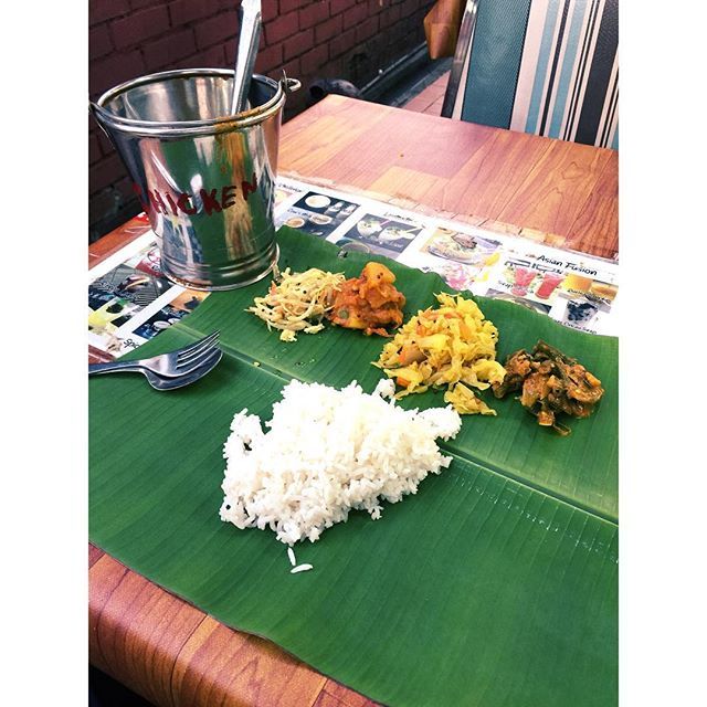 Royssh's tweet photo. Today Dinner : Banana Leaf Rice 😋 https://t.co/wMoFyMqaW3