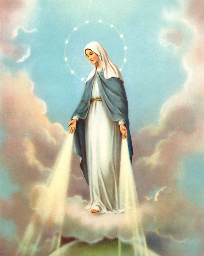 guykalou's tweet photo. Puissions nous par la Saints Vierge recevoir toutes les grâces. Bonne fête de l'Assomption. https://t.co/HYCkKrfViB