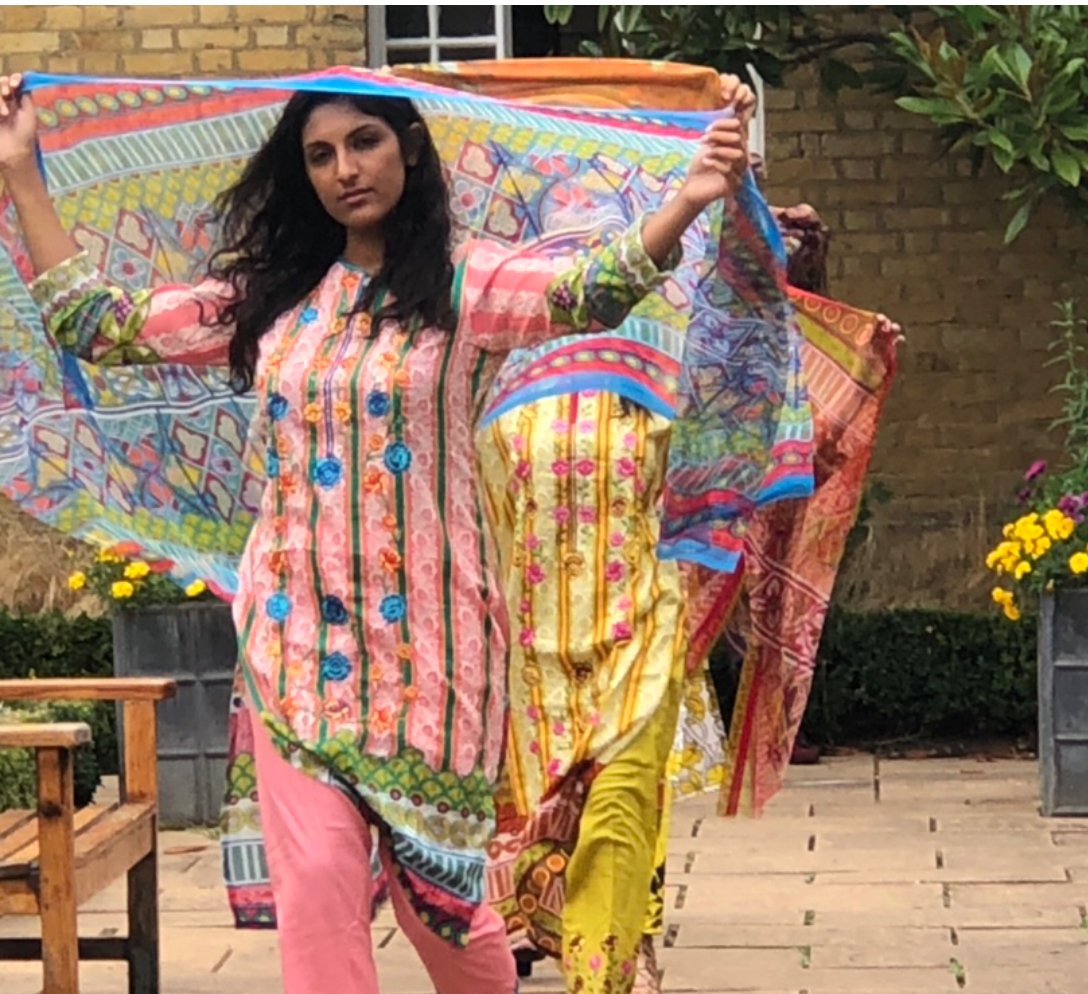 Eidatthepark's tweet photo. Come and watch the modest catwalk show at @eidatthepark and be surrounded by a kaleidoscope of colours &amp; an  enchanting soundtrack especially created for this show by @nirajchag ✨✨✨ #modestfashionshow https://t.co/JgLC2kWWIQ