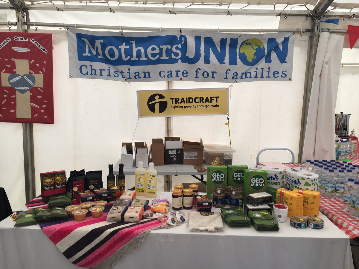 StDChurchTent's tweet photo. Lots of things for sale on the #tradecraft stall in the tent. Come along for a cup of #tradecraft tea or coffee served by the @MothersUnion of #stdavidsdiocese https://t.co/yXLByDfYns
