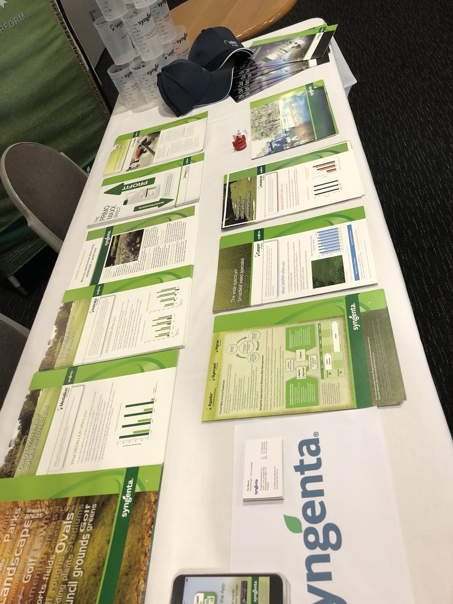 BilstonTim's tweet image. Meeting great people at the TGCSA turf conference.