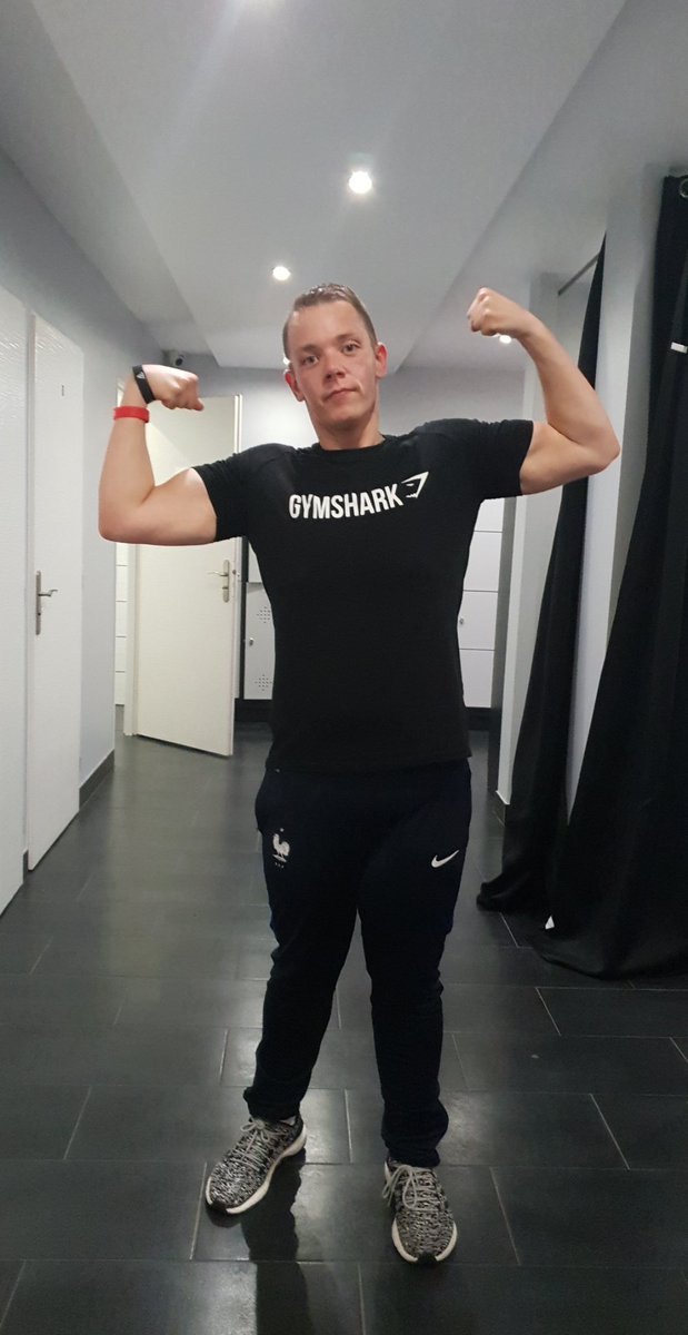 PsyykoZ's tweet photo. Merci pour tout @TiboInShape  1an et demi et 72kg en moin 💪 #teamshapeevolution #teamshape https://t.co/9yC7WoU3GP