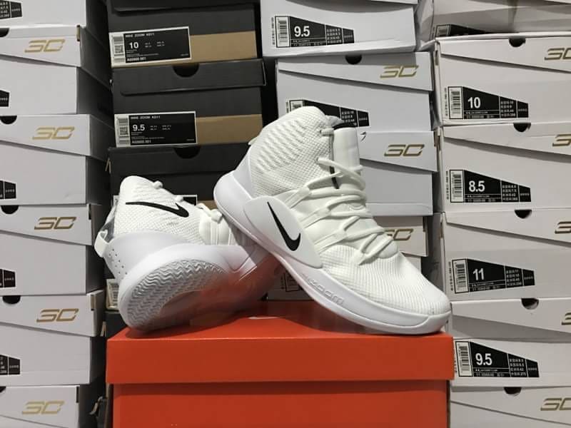 worldfashion202's tweet photo. Nike Hyperdunk X Triple White -$64.99-https://t.co/KY2JSedVZC
#nikebasketballshoes #nikefan #nbashoes #nikeshoesmurah #nikehyperdunk2017 #nikehyperdunks #hyperdunk2017 #hyperdunkxoffwhite #triplewhite #hyperdunkx #basketballshoesmurah https://t.co/DFffYTczP4