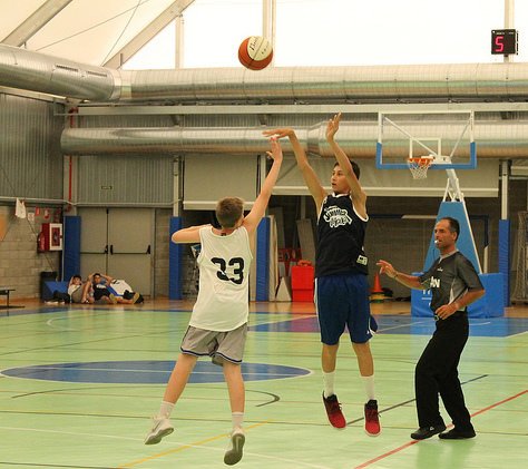 ZRSummerLeague's tweet photo. Semana de concentraciones de selecciones nacionales 🙌🏀

➡️ Kiril Popov, Kiril Petujov y Timofey Rudovsky se encuentran concentrados con la selección rusa #U14. 
➡️ Carmen Rigo y Marina Hernández se concentran en Valencia con la selección española #U14F. https://t.co/tZooPcsAb6