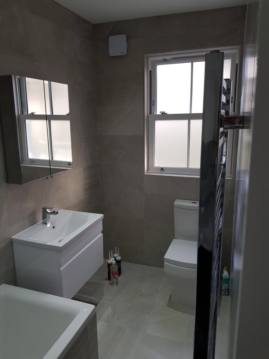 Nice little <a href="/SaneuxUK/">Saneux</a> install by <a href="/LtdPlumbers/">Farringdon plumbers ltd</a>...