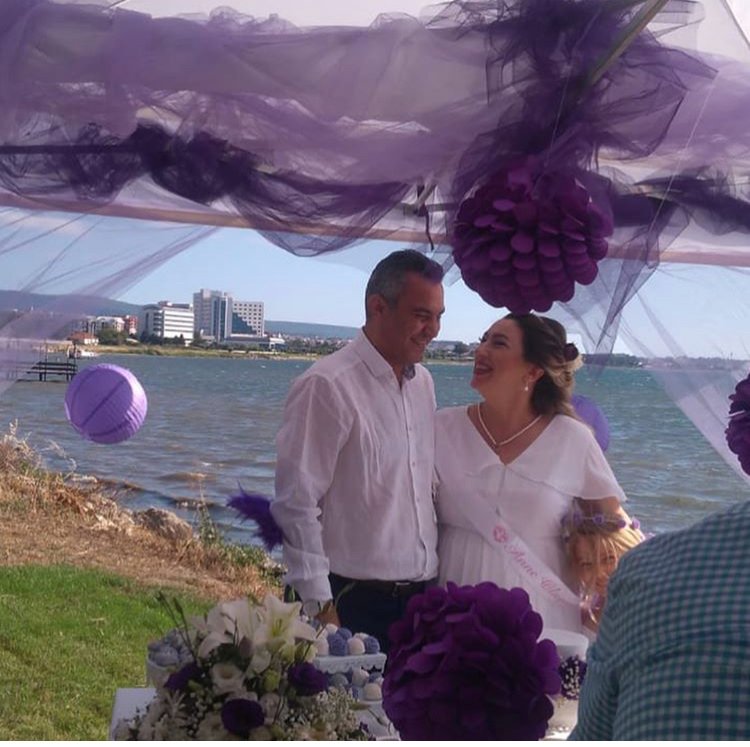 Yönetim kurulu üyemiz Sn Aysun Kavcar'ın bu sabah bir kız çocuğu dünyaya gelmiştir.  Aysun &amp; Fatih Kavcar çiftini tebrik ediyor Defne Elif bebeğe  aramıza hoşgeldin diyoruz...