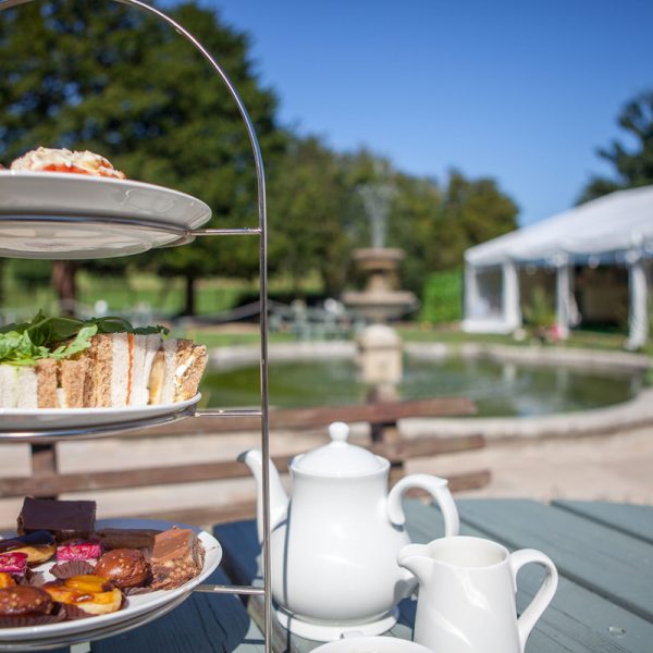 Thank you so much @robreaks for donating an afternoon tea voucher at @StanmerHouse for the @SearchSeven golf day supporting @Rockinghorse67 . We really appreciate your support.
