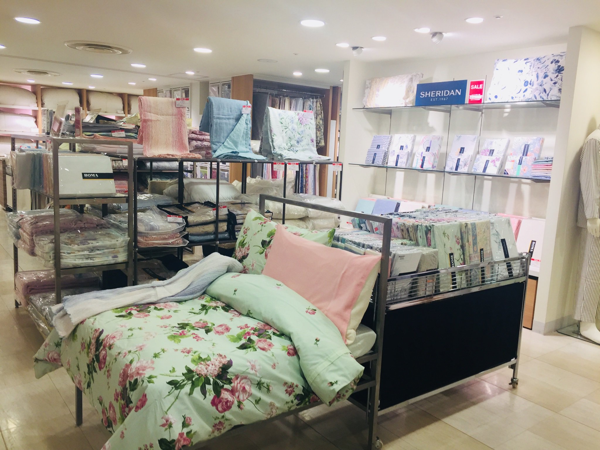 טוויטר ボーマ בטוויטר 横浜高島屋 7階寝具売場では シェリダン 夏の売り尽くしセールを開催中 残暑厳しいこの季節 まだまだ活躍する夏物寝具が最終プライスで登場 横浜高島屋ではこの夏最後のセールです ぜひこの機会をお見逃しなく 8 21 火 まで