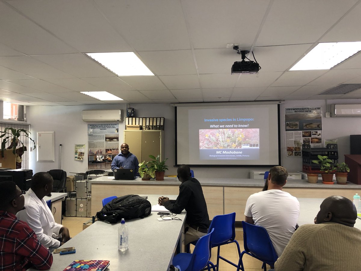 AliHalajian's tweet photo. @moshobanemc giving a talk on Invasive alien plants, Limpopo 
at @ULvarsity #SARChILuusPowell lab
Invasion load in Limpopo is high. We must take it serious.
@SANBI_ZA @edu_limp @NRF_News #AlienFauna #invasion @LimpopoLEDET @UNEnvironment @environmentza https://t.co/ev5xKXr5oM