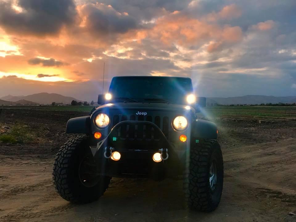 auxmart_usa's tweet photo. Things are never as bad as they seem.#Jeep #JeepLife  #jeepgirl #JeepWSL #offroad #OverlandPark #JeepJK #Offraoding https://t.co/7gfkI5XFCo
