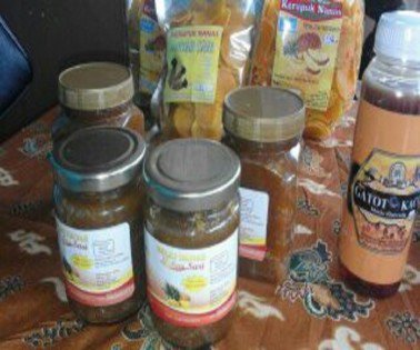 Desa Galang Kecamatan Sungai Pinyuh Kabupaten Mempawah terkenal menjadi sentral buah nanas serta hasil olahannya #portaldesa pontianakgalang.desa.kemendesa.go.id/index.php/prod…