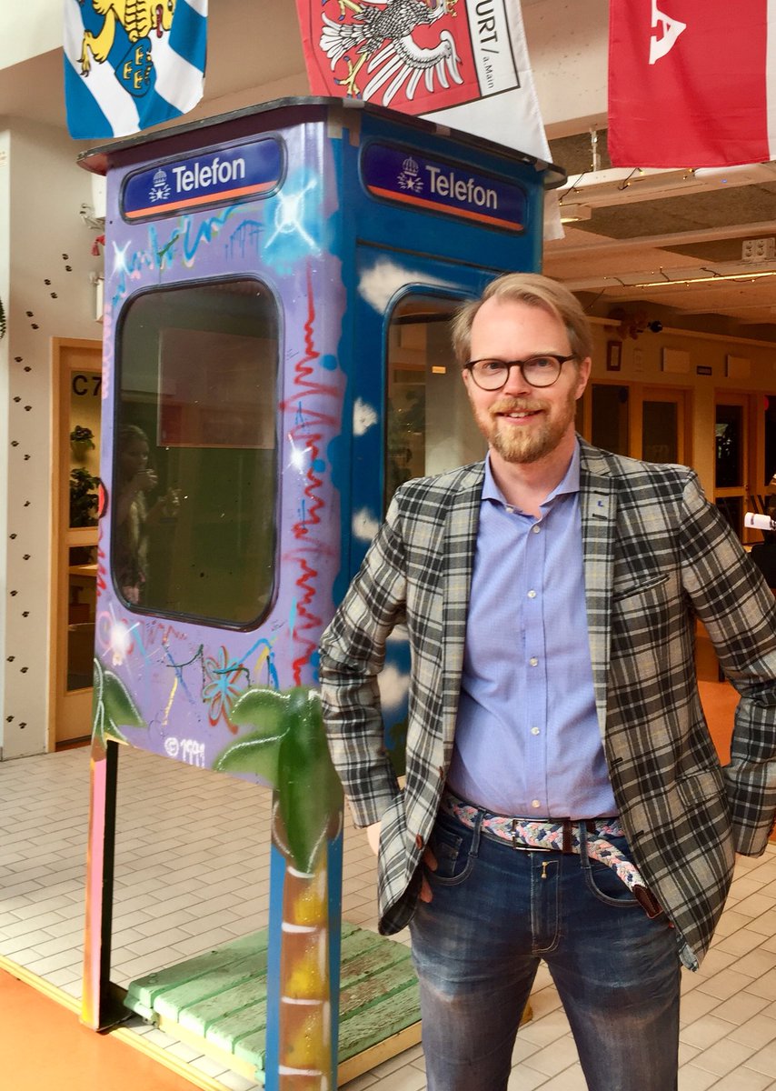 NiklasFrykman's tweet photo. Jag har använt en sån här i skarpt läge. Så gammal är jag. #frykman2018 https://t.co/S5usx4LFJW