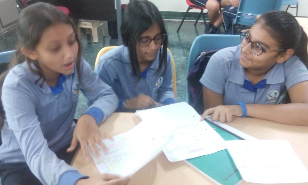 preepras69's tweet photo. @PathwaysNoida  Students finding problem which is bothering them, possible solution for that problem and for and community they can help.. https://t.co/eWCHnC6hNx