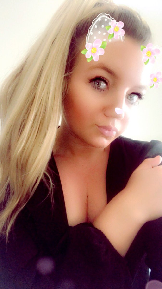 💷GoddessAbs👸🏼💷 tweet media