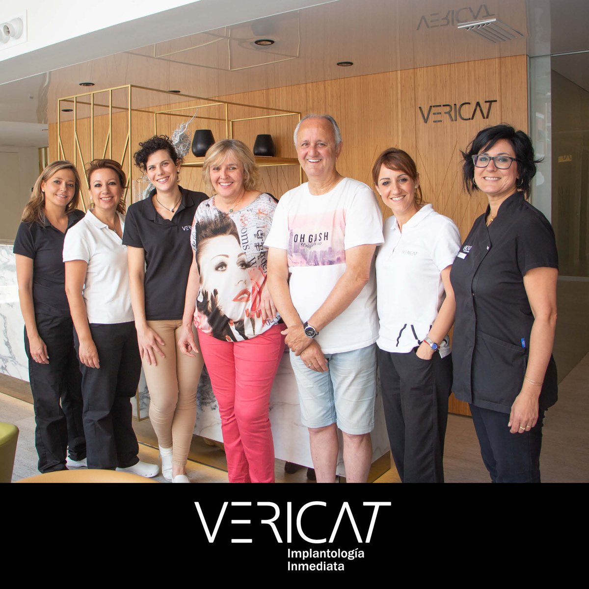 VERICAT_II's tweet photo. ¡Sonrisas que lo dicen todo! Muy pronto os contamos la historia de Mariano y Amparo. Acudieron a Vericat Alzira porque necesitaban un "cambio radical". ¡Y así de contentos han acabado el tratamiento! https://t.co/Vz02PyyWam