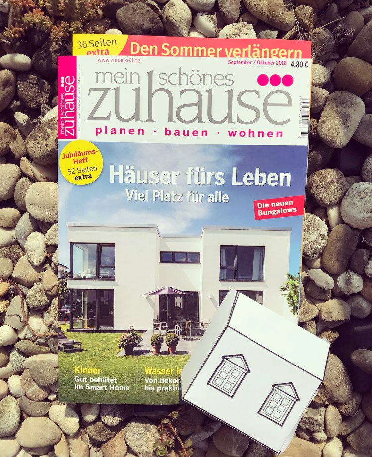 eazersApp's tweet photo. 🏠 Häuser fürs Leben &amp; Viel Platz für alle👨‍👩‍👧‍👦.
Das Jubiläumsheft von #meinschöneszuhause gibt es mit eazers für 2,40 €. Gutschein: https://t.co/apmSubtSul | #günstigerlesen https://t.co/Nmr2BHed4u