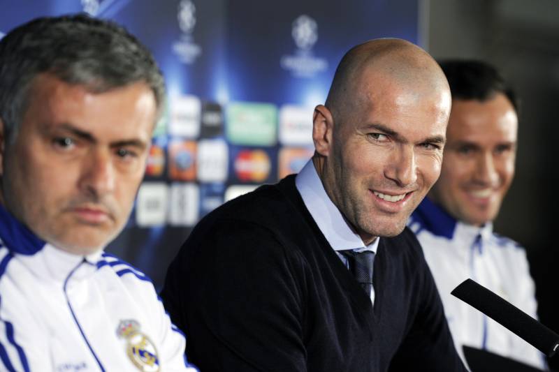 Zinedine Zidane wants to return to management with Manchester United, according to <a href="/lequipe/">L'Équipe</a> | bit.ly/2MpMXrY