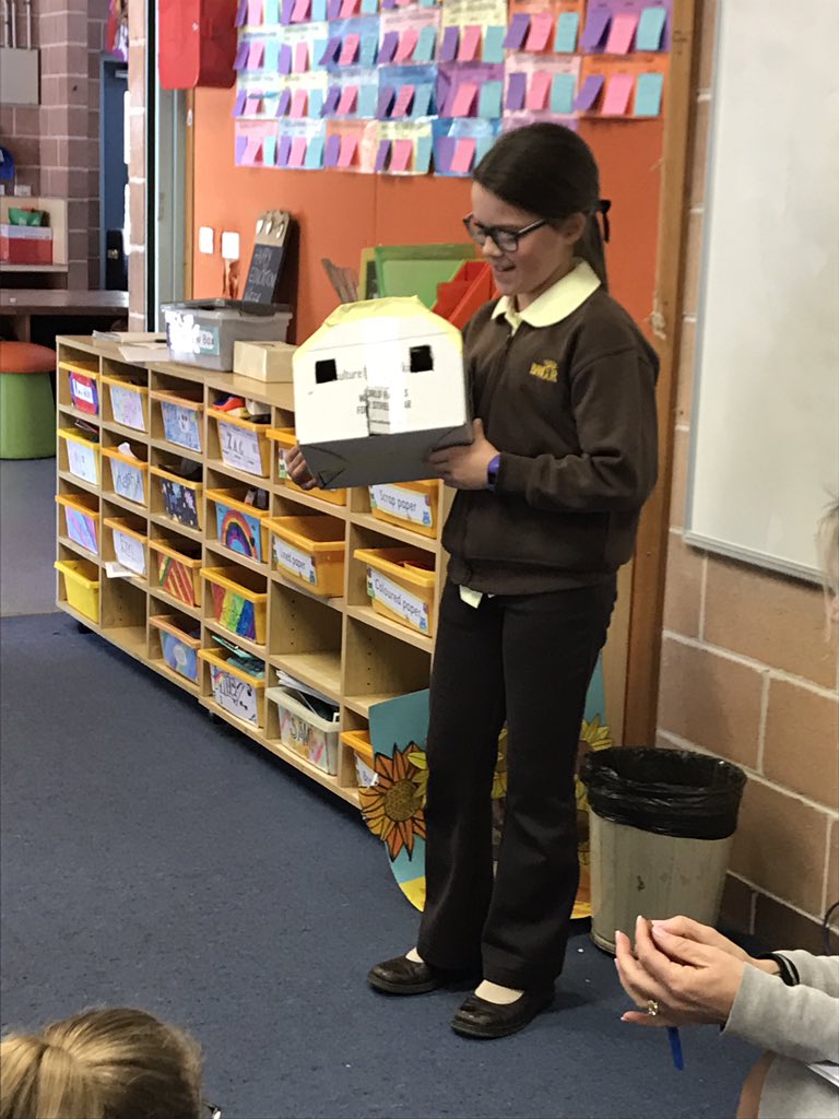 Aimee Hall tweet media
