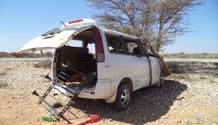 AfricanReports's tweet photo. JUST IN: At least Four people [Two Men and Two Women] dead and Six others injured in a car accident near #Gibiley district in #Somalia's northern breakaway region of #Somaliland. https://t.co/SDUj46p2Gn https://t.co/esYmt4Z13Z