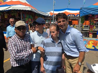 Stars4LifePEI's tweet photo. Look who we ran into at the Exhibition on Monday!! @JustinTrudeau https://t.co/f6xLm0G1el