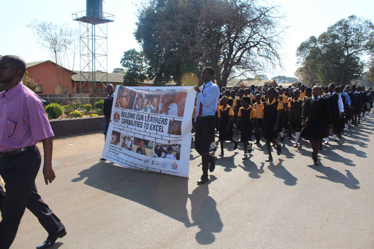 RestlessZambia's tweet photo. We've officially kick started the V4A Career Fair @Neem Tree Primary Sxul grnds in Kabwe 2day, the Career fair is meant 2 broaden pupils views on available options 4 selection &amp; the value of Edu.
#YouthPower #WeAreRestless #VoiceforAction #BuildingOurLearnersCapabilitiesToExcel https://t.co/kowqBarviC