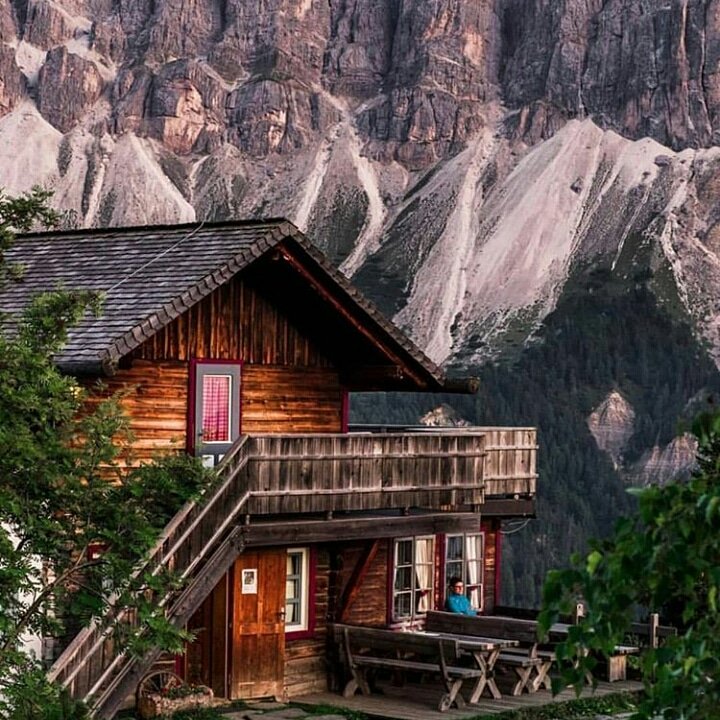 İnsanoğlu o kadar dünyevîleşir ki, 

mezar kazan bile öleceğine inanmaz!

İmam Gazali