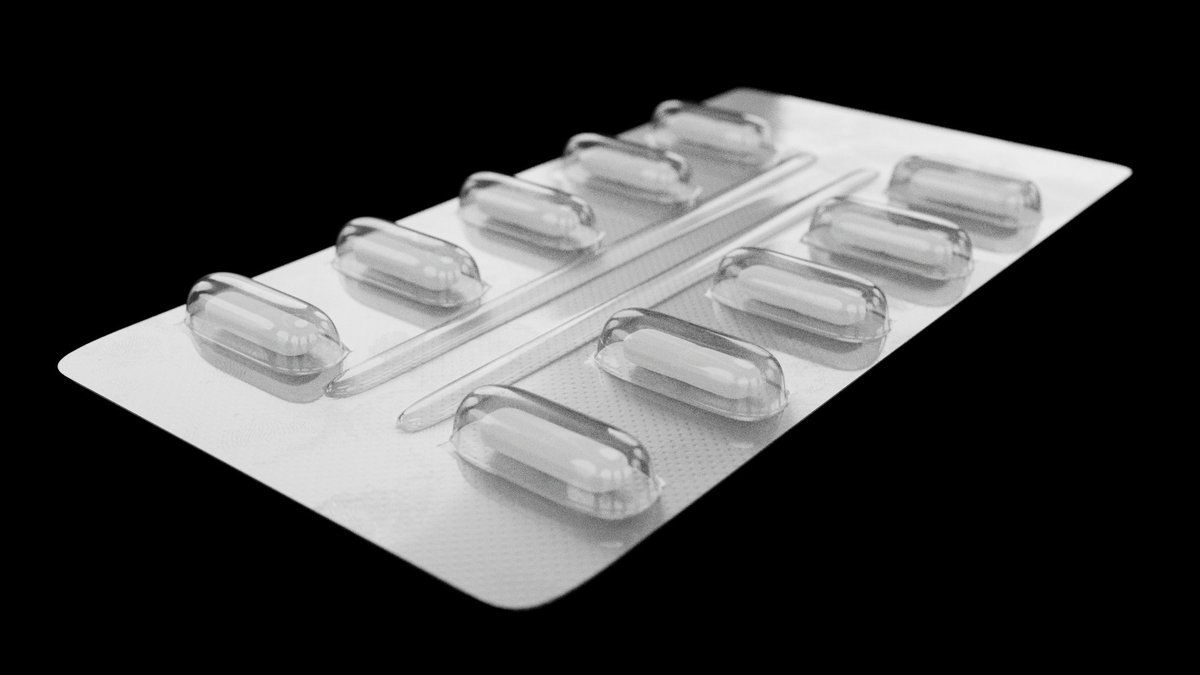 JackScienceWalk's tweet image. Decided to model, texture and render some #Pharmaceutical packaging. #SciArt Made today using #Blender3D