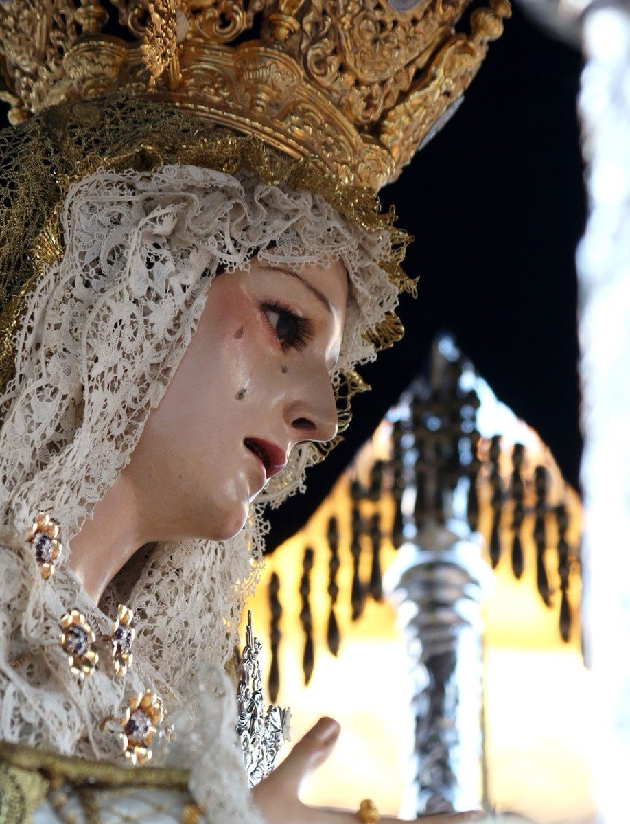 📆 SANTORAL | Hoy 15 de agosto, celebramos la festividad de la Asunción de María a los cielos.

#DíaDeLaVirgen18
