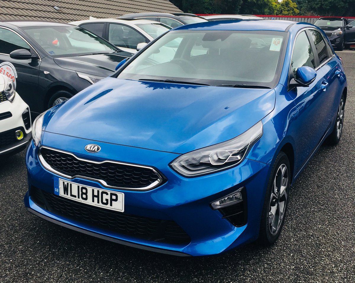 EbBassBoy's tweet photo. Ooooo nice new Kia Ceed come and have a look... @HawkinsMG @HawkinsKIA https://t.co/8Lv6ikT3pd