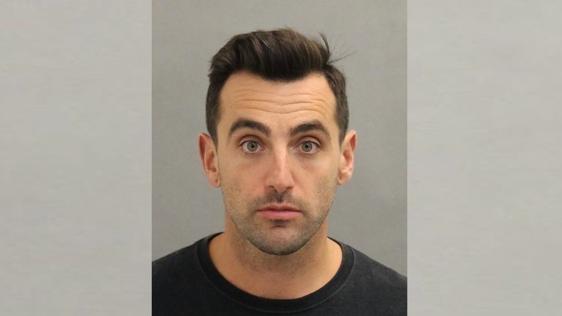 Hedley frontman Jacob Hoggard's alleged sex offences case returns to court today ow.ly/Bcox30lpAMR https://t.co/RwVW9GvpRT