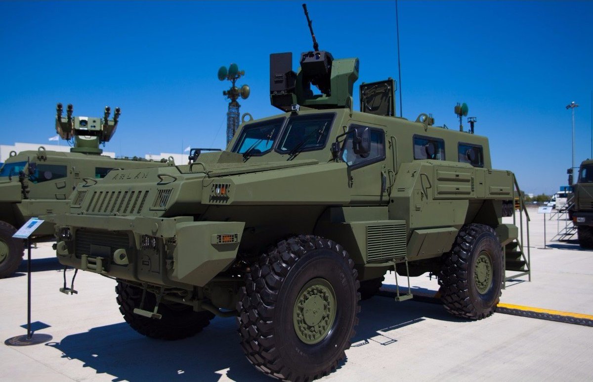 ST7_Tactical_'s tweet photo. #ArmouredPersonnelCarrier #APC #Marauder
The Marauder is an #armored, #MineProtectedVehicle produced by @ParamountGroup1 in #SouthAfrica. It was launched during the 2007 #InternationalDefenceExhibition (#IDEX) & Conference in #AbuDhabi.
#ST7Tactical https://t.co/mtt92xJCbJ