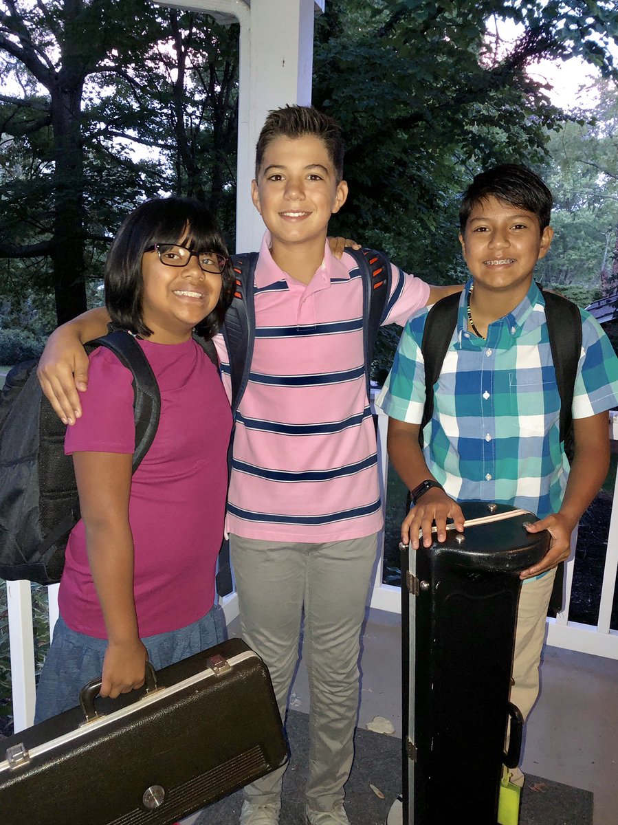 MarkMiear's tweet image. It’s #MCPSfirstday @mcps_va @BruinsBMS!