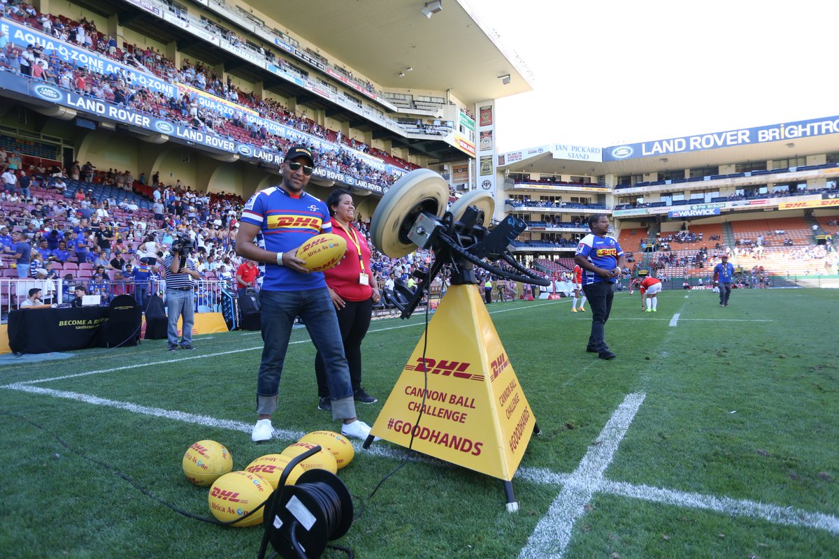 DHLAfrica's tweet photo. Ladies: Do you want to win 1 of 3 spots in our half time competition at #DHLNewlands to see #DHLWP take on @CheetahsRugby, where you stand a chance to win R1000? Simply RT to enter! 😀

Ts&amp;Cs apply: https://t.co/lVRioXoKcY #DHLDelivers https://t.co/RL4xsZFgvp
