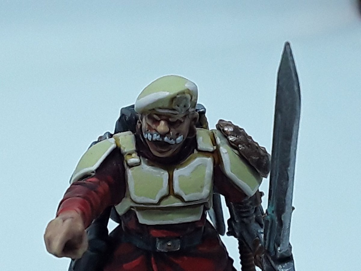 Portas30k's tweet photo. Have put extra effort into the faces on my #ratlings compared to the others. Have highlighted the bottom lip with red, done the eyes and some Agra earthshade in some recesses. Also an extra highlight on the skin. Quite happy with the results. #Warmongers #paintingwarhammer https://t.co/8cLAXAXo6T