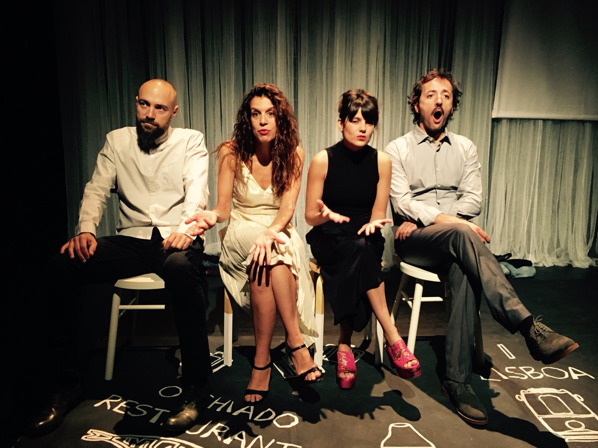 feriadeteatro's tweet photo. A las 19.30H nuestra compañía invitada Teatro Sobre Ruedas (también jueves) nos invita a disfrutar de #microteatro en #PlazaBuenAlcalde y a las 20H #AFECIR acogerá 'Felicidad', montaje de @tenemosgato #CuentaAtrás #Programa #21FeriadeTeatro #6Días #CiudadRodrigo #CastillayLeón https://t.co/TjkDY9MmVJ