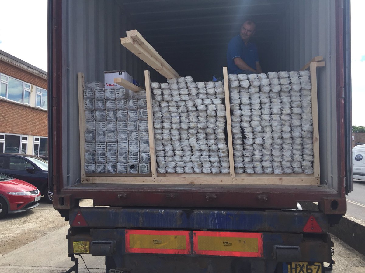 aaskusltd's tweet photo. Container being loaded for first phase of projects in Middle East #export #aaskus #trims #AlwaysInStock https://t.co/HpL8ptJ6T9