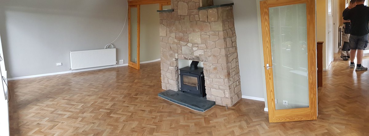 Yet another <a href="/KarndeanFloors/">Karndean Designflooring</a>  parquet in the lovely Blonde Oak, this month's best seller.