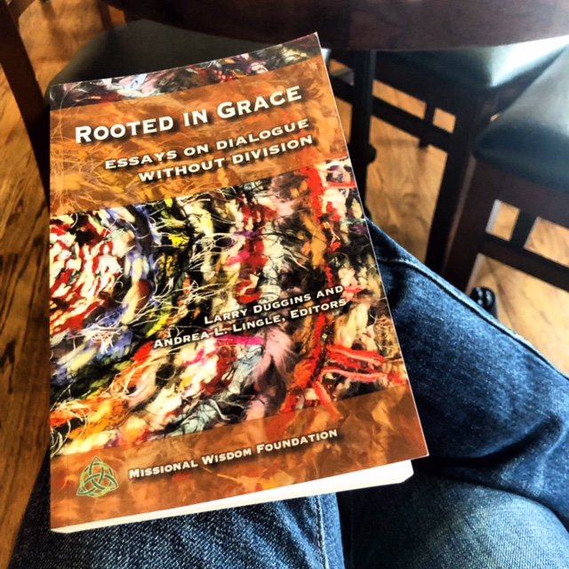 MissionalWisdom's tweet photo. "When we can see the other, not as a nameless, faceless, object, but as one called into being by love, we can allow curiosity instead of anger to direct difficult conversations."-@alingle Rooted in Grace, Essays on Dialogue without Division
#umc #unitingmethodists #community https://t.co/DJRQ5978T5