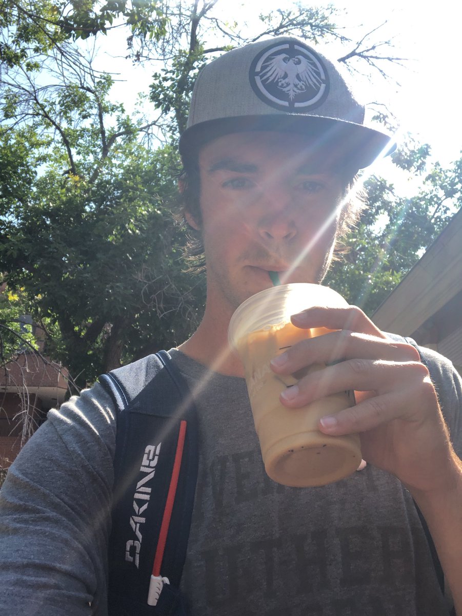 Jiorra_'s tweet photo. Slept in a little bit and got some coffee, But the #BattleForAzeroth continues! Going live soon, ready for END GAME!
https://t.co/pQg0PCLorv
 #ForTheAlliance https://t.co/vQVv3iYSDT