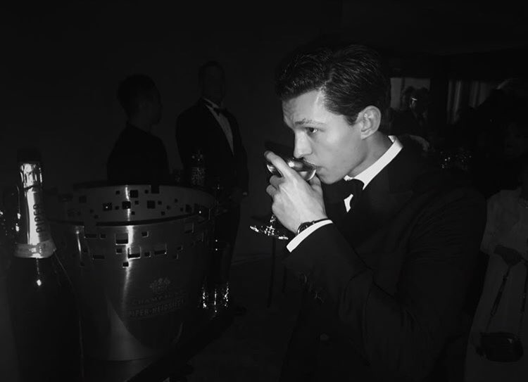 tomholldaya's tweet image. legit my favourite look of aaallll time. i stan tom holland looking like james bond