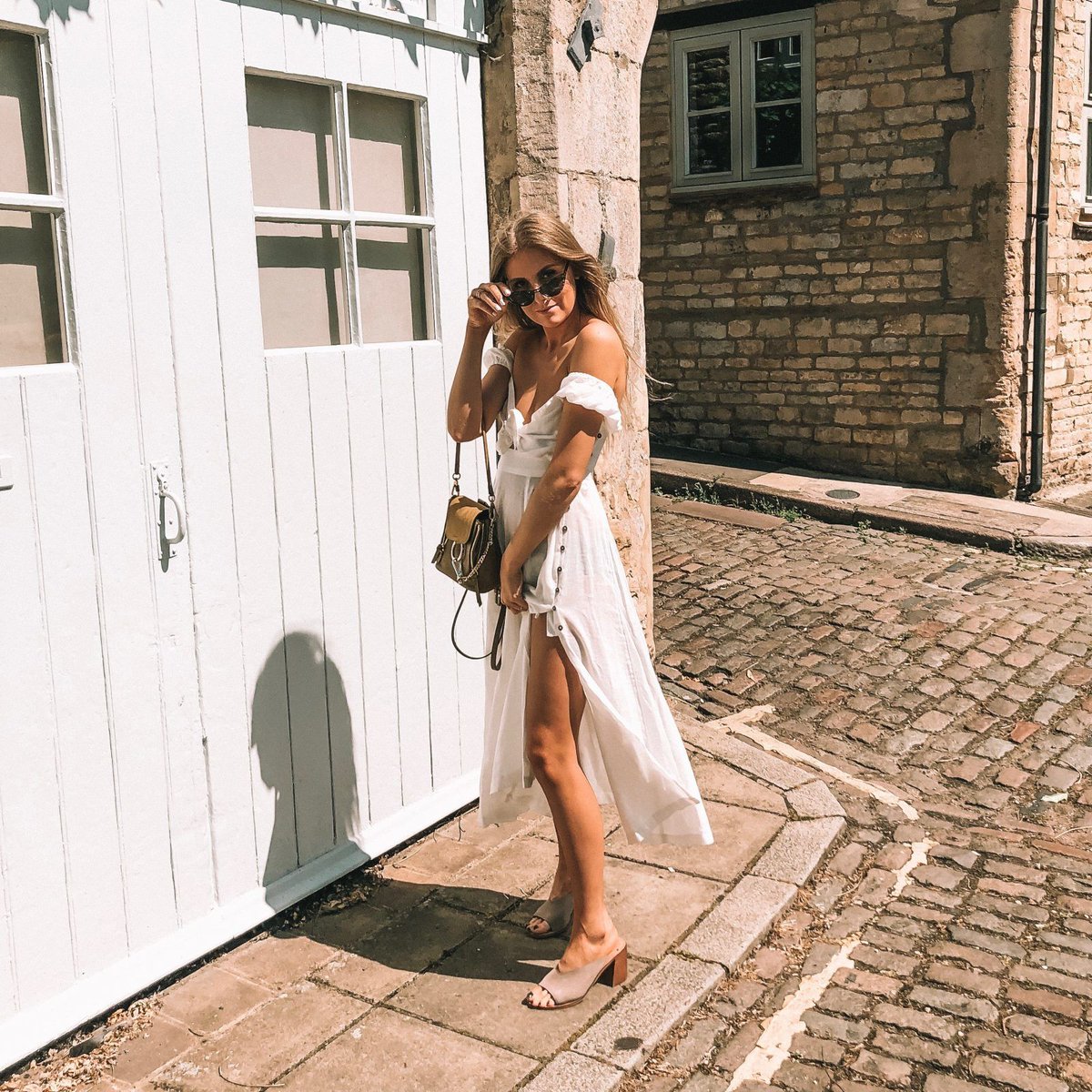 sineadxcrowe's tweet photo. The @FreePeople summer dress I've fallen in love with, it's perfect! https://t.co/nIsbcWPzPY @FemaleBloggerRT #summerdress #freepeople #fpgirls #summerstyle #summeroutfit #summermididress #whitemididress https://t.co/e8E3UU0dUe
