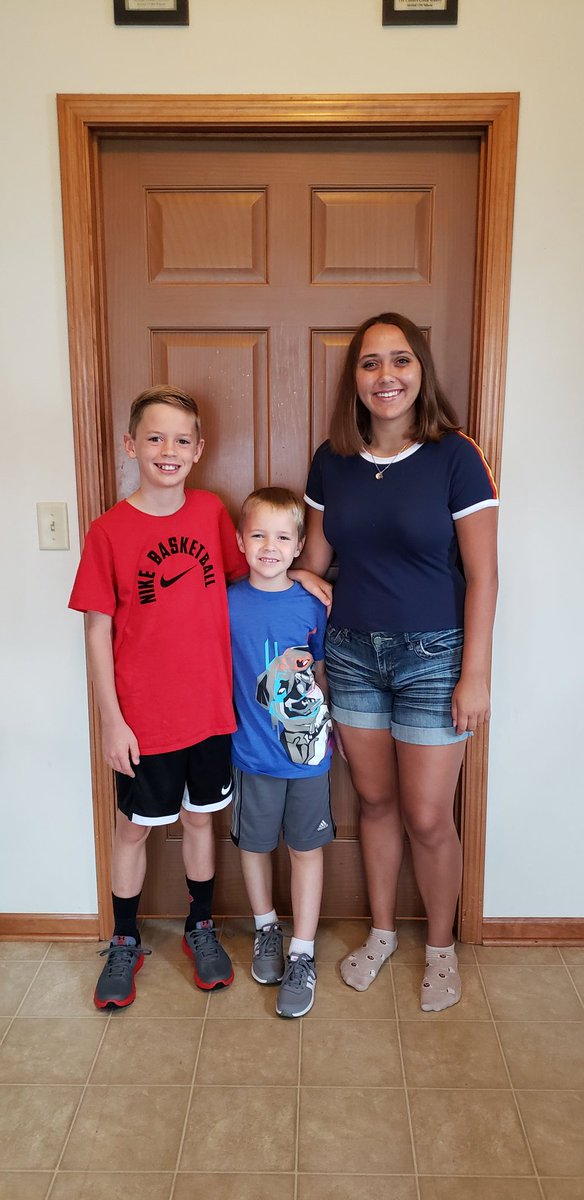 EAnderson122's tweet photo. 1st day of school!! #BackToHarlem https://t.co/6Ij2cqtDvf