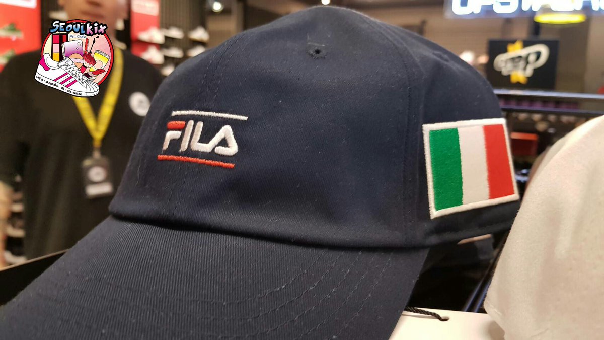 หมวก Fila ธงชาติ
ราคา 1,290 บาท
♥ สนใจสั่งได้เลยนะคะ ♥
#พรีออเดอร์เกาหลี #preorderkorea #รองเท้าเกาหลี #รีวิวเกาหลี