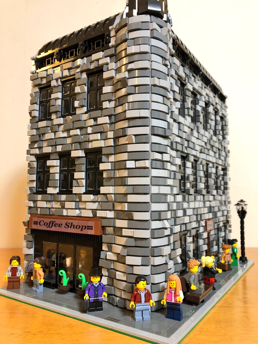 でんのすけ Den Create Studio 完成しました 古風なカフェ カフェというタイトルですが おもちゃ屋やらアンティークショップやらが入っております 全階内装有 順次紹介していきます 17 19日に開催されるjamというイベントに展示されます